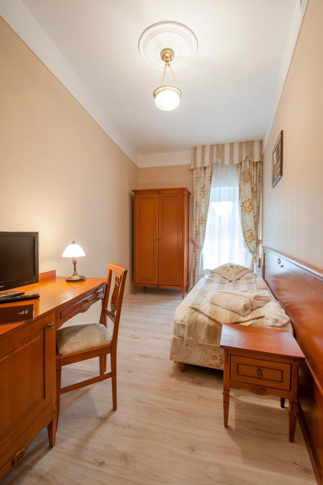 Zdroj Wojciech Aparthotel Lądek-Zdrój Eksteriør bilde